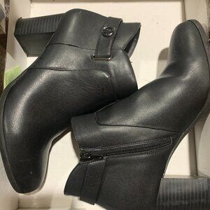 Black Shoe Boots
